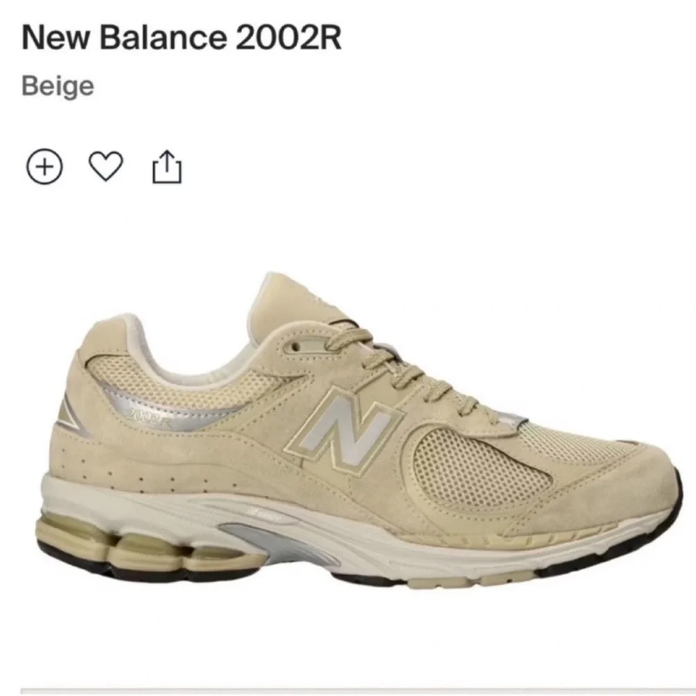 New Balance 2002R Beige/Silver/White (NWT) - Picture 1 of 7